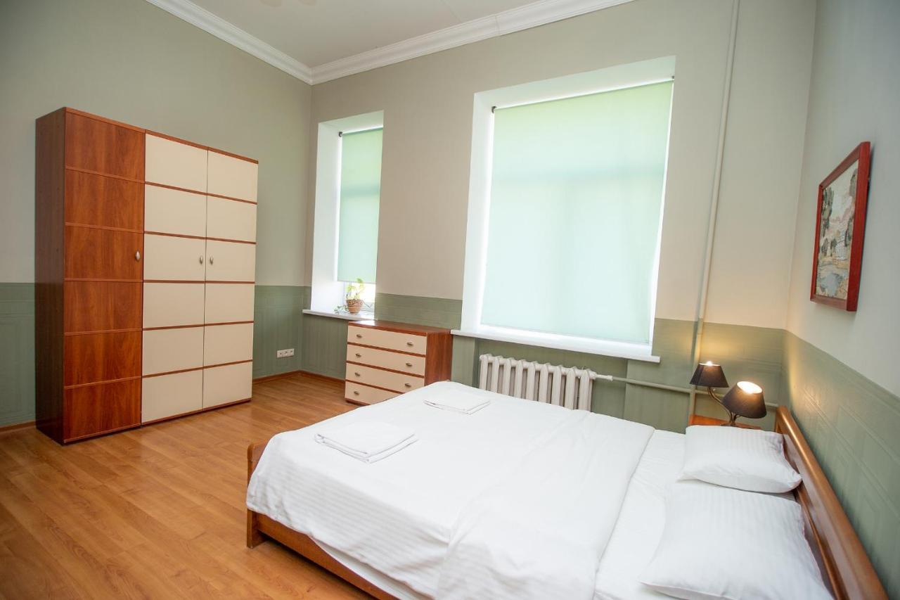Простора 3 Кімнатна Біля Майдану Незалежності Apartment Kiev Ngoại thất bức ảnh